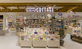【日比谷】为宝冢歌剧迷、电影迷和女性所打造的新型态书店！HMV&BOOKS HIBIYA COTTAGE