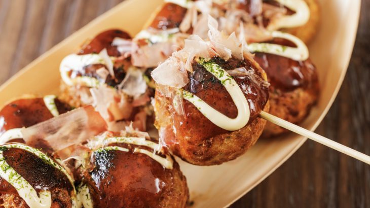 【大阪美食】「章鱼烧」的前世今生：从昭和街边小食到米其林推荐！严选7家不可错过的人气店铺