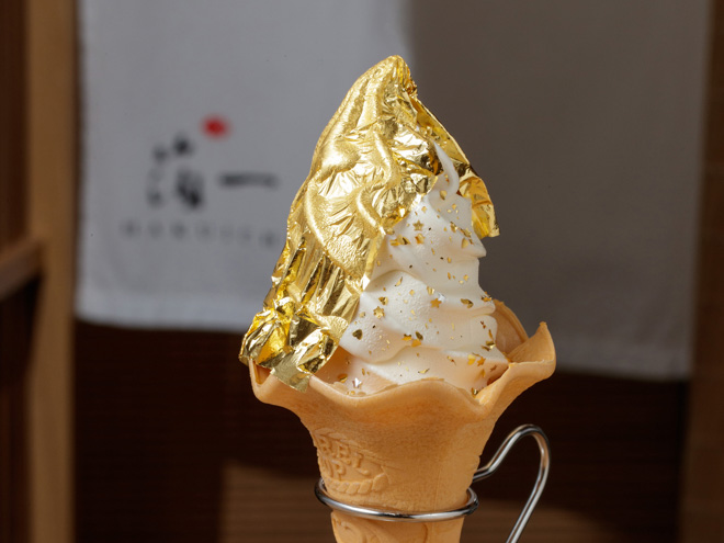 【必吃甜点】金泽名物「金箔冰淇淋」,东京银座ginza six期间限定登场