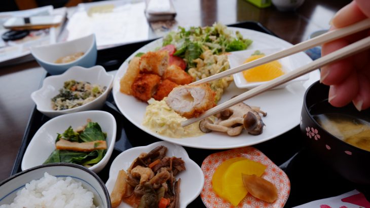 【德岛美马市】在云上高山美景中，品尝四国道地农家菜！｜美食・景点推荐